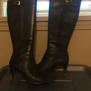 Heeled dress boots